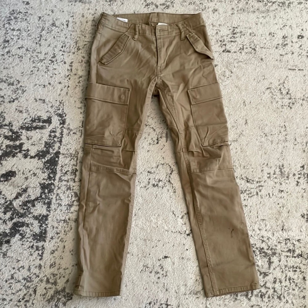 Levi’s Commuter Reflective Pants in stellar condition. Worn twice.